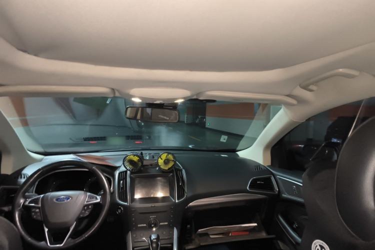 Used Ford Edge 2015 2.0T GTDi Four-Wheel Drive Prestige Model Headliner