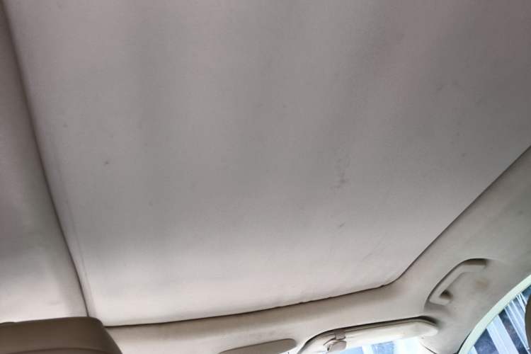 Used Ford Edge 2015 2.0T GTDi Two-Wheel-Drive High-Line Version Headliner