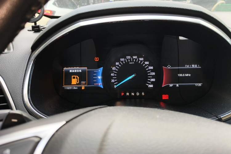 Used Ford Edge 2015 2.0T GTDi Two-Wheel-Drive High-Line Version Instrument Cluster