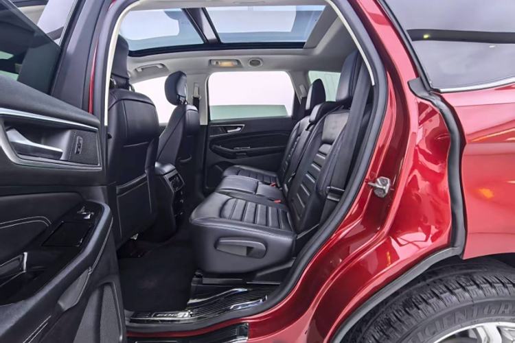 Used Ford Edge 2015 2.0T GTDi 4x4 High-Grade Model Interior 12