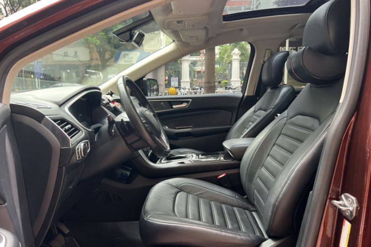 Used Ford Edge 2015 2.0T GTDi 4x4 High-Grade Model Interior 2
