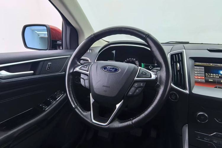 Used Ford Edge 2015 2.0T GTDi 4x4 High-Grade Model Interior 2