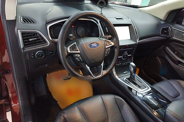 Used Ford Edge 2015 2.7T GTDi 4x4 Prestige 7-Seater Interior 3