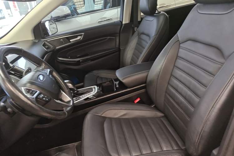 Used Ford Edge 2015 2.0T GTDi Two-Wheel-Drive High-Line Version Left Front Seat