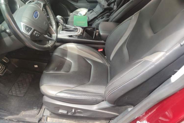 Used Ford Edge 2015 2.7T GTDi 4x4 Sporty 7-Seater Left Front Seat