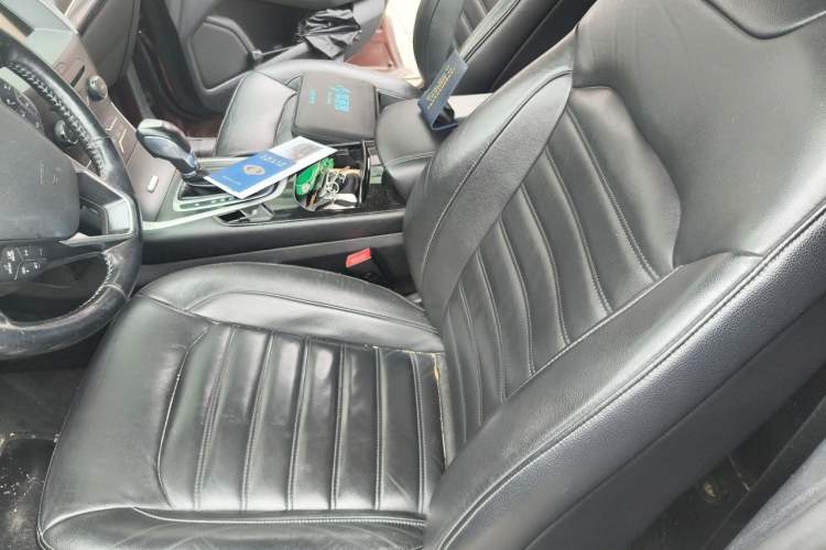 Used Ford Edge 2015 2.0T GTDi 4x4 High-Grade Model Left Front Seat