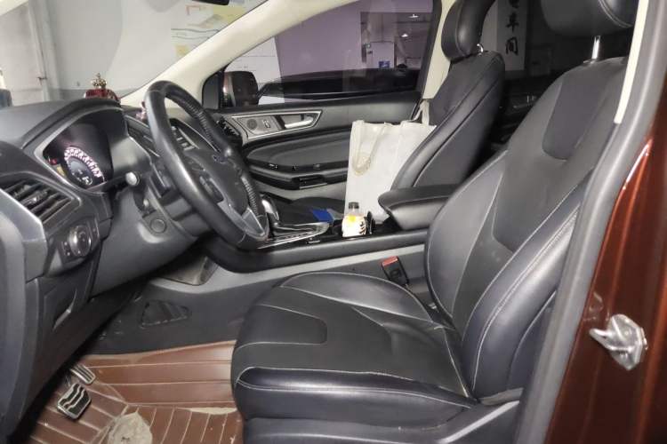 Used Ford Edge 2015 2.0T GTDi Four-Wheel Drive Prestige Model Left Front Seat