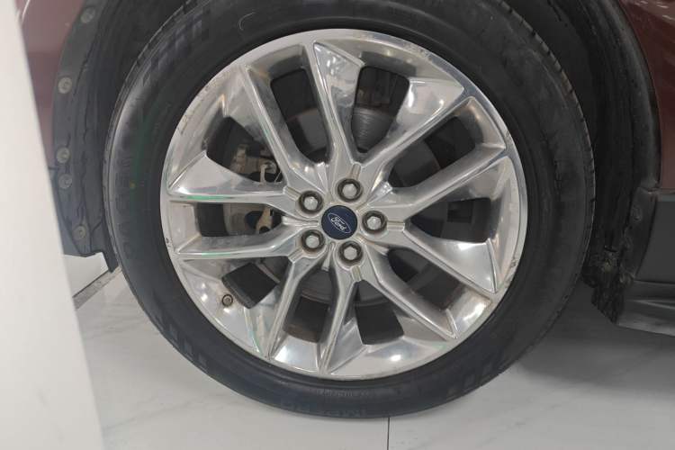 Used Ford Edge 2015 2.0T GTDi Four-Wheel Drive Prestige Model Left Front Wheel Hub