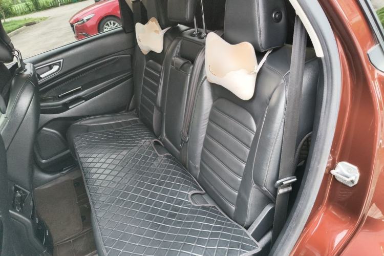 Used Ford Edge 2015 2.0T GTDi Two-Wheel-Drive High-Line Version Left Rear Seat