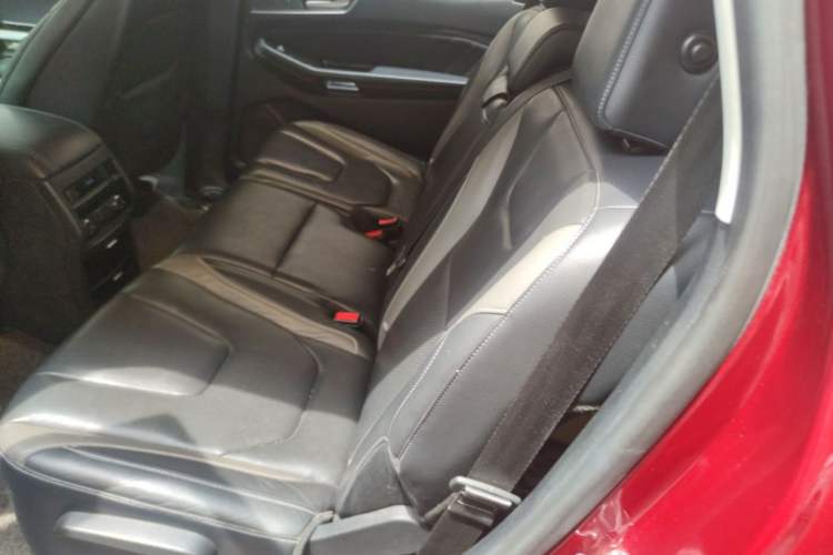 Used Ford Edge 2015 2.7T GTDi 4x4 Sporty 7-Seater Left Rear Seat