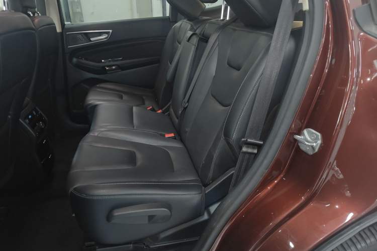Used Ford Edge 2015 2.0T GTDi Four-Wheel Drive Prestige Model Left Rear Seat