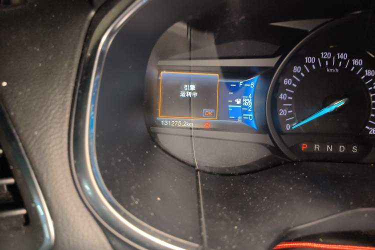 Used Ford Edge 2015 2.7T GTDi 4x4 Sporty 7-Seater Odometer Close Up