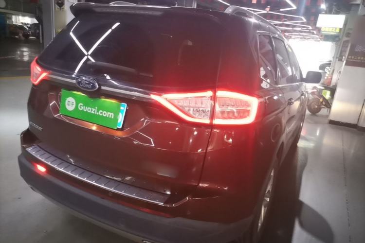 Used Ford Edge 2015 2.0T GTDi 4x4 High-Grade Model Rear Right 45 Deg