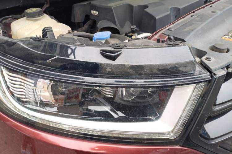 Used Ford Edge 2015 2.7T GTDi 4x4 Sporty 7-Seater Right Front Headlight