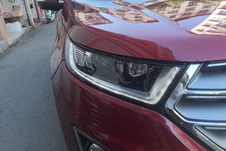 Used Ford Edge 2015 2.0T GTDi Four-Wheel Drive Prestige Model Right Front Headlight