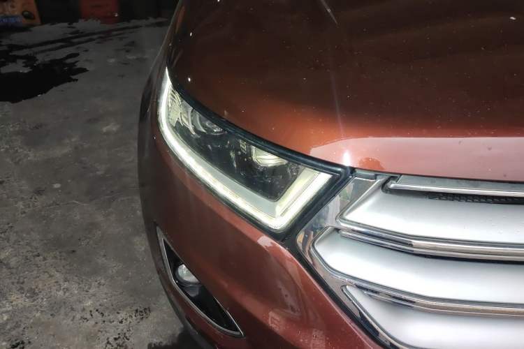 Used Ford Edge 2015 2.0T GTDi Four-Wheel Drive Prestige Model Right Front Headlight