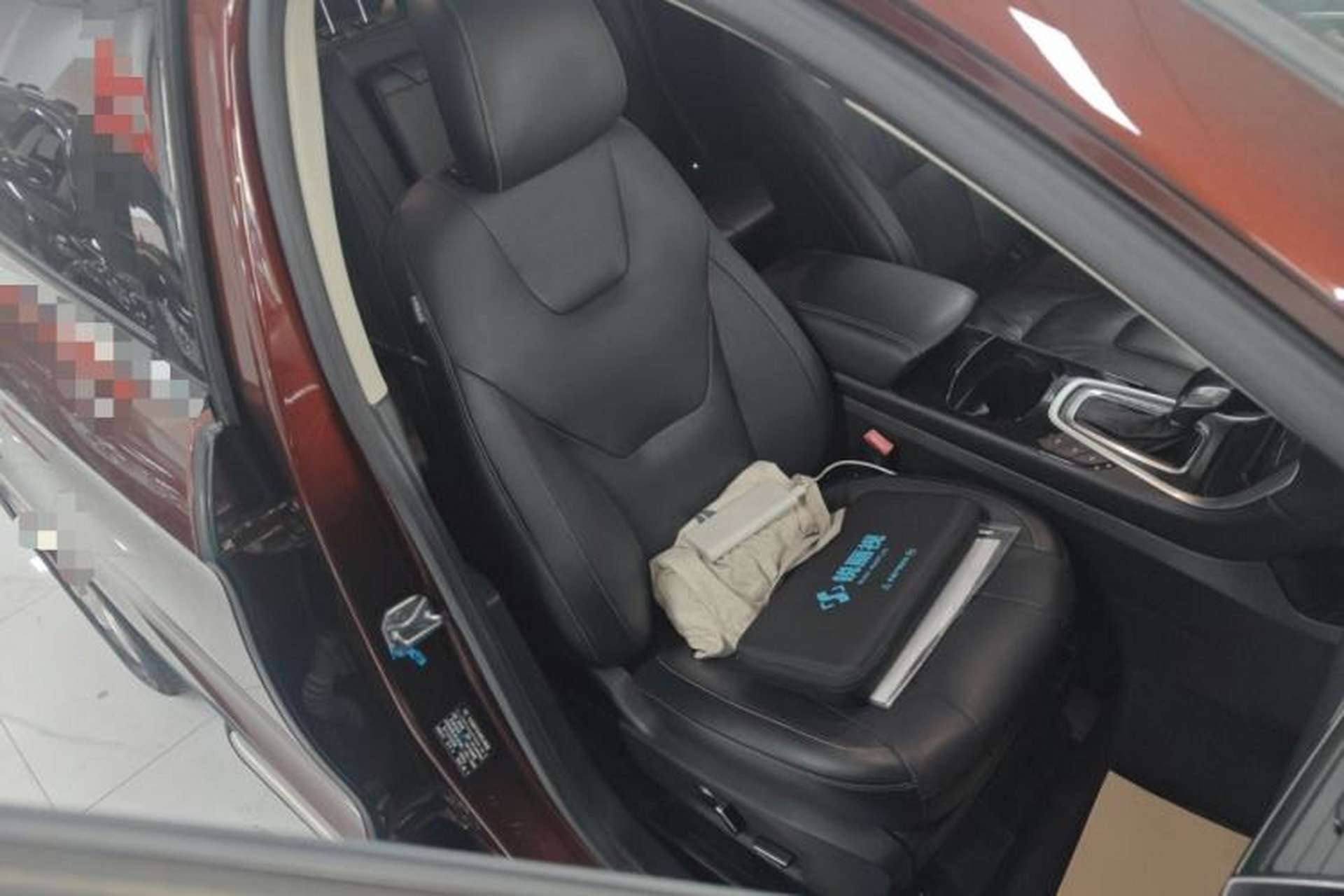 Used Ford Edge 2015 2.0T GTDi Four-Wheel Drive Prestige Model Right Front Seat