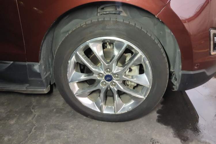 Used Ford Edge 2015 2.0T GTDi Four-Wheel Drive Prestige Model Right Front Wheel Hub