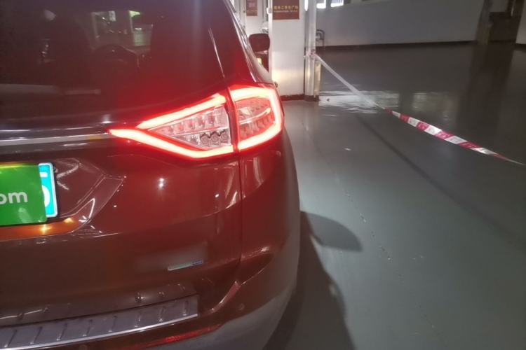 Used Ford Edge 2015 2.0T GTDi 4x4 High-Grade Model Right Rear Taillight