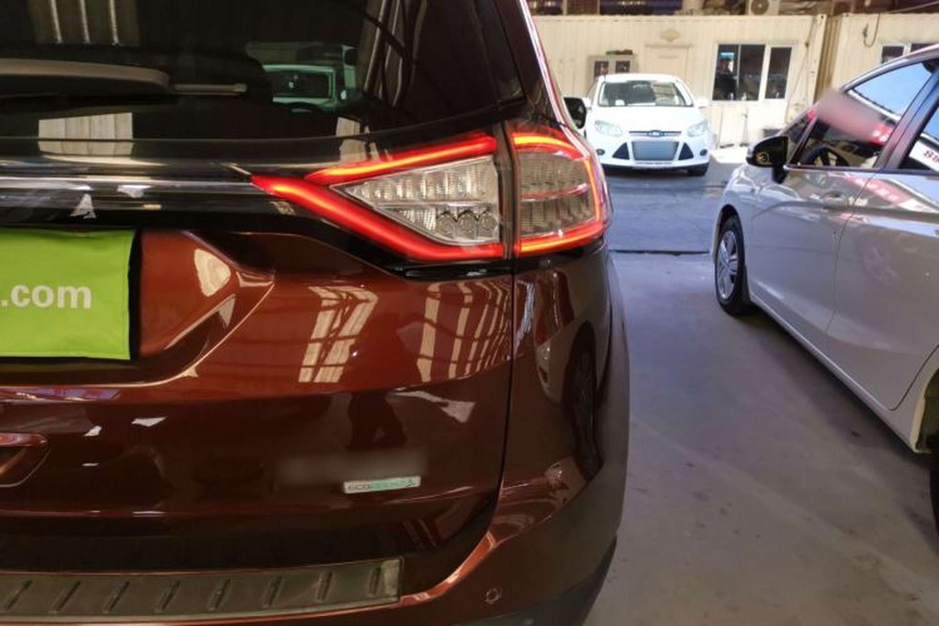 Used Ford Edge 2015 2.0T GTDi Two-Wheel-Drive Elite Edition Right Rear Taillight
