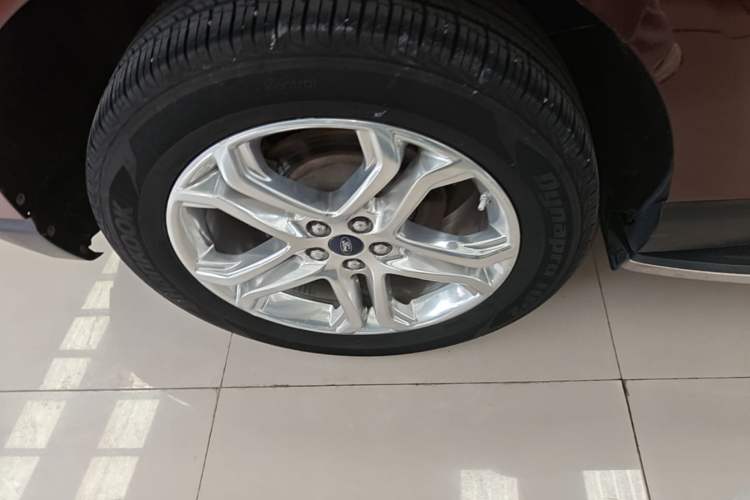 Used Ford Edge 2015 2.0T GTDi Two-Wheel-Drive High-Line Version Right Rear Wheel Hub