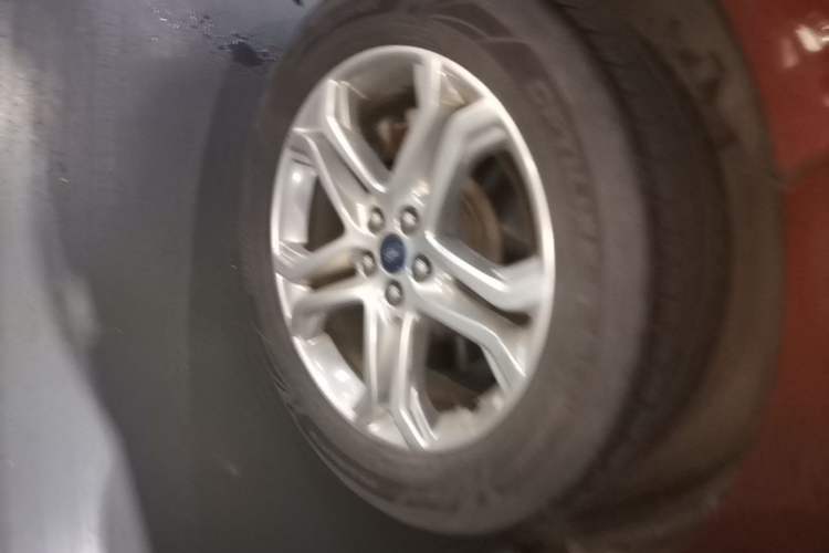 Used Ford Edge 2015 2.0T GTDi 4x4 High-Grade Model Right Rear Wheel Hub