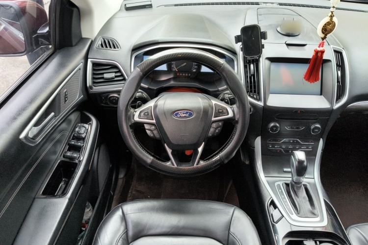 Used Ford Edge 2015 2.0T GTDi Two-Wheel-Drive High-Line Version Steering Wheel