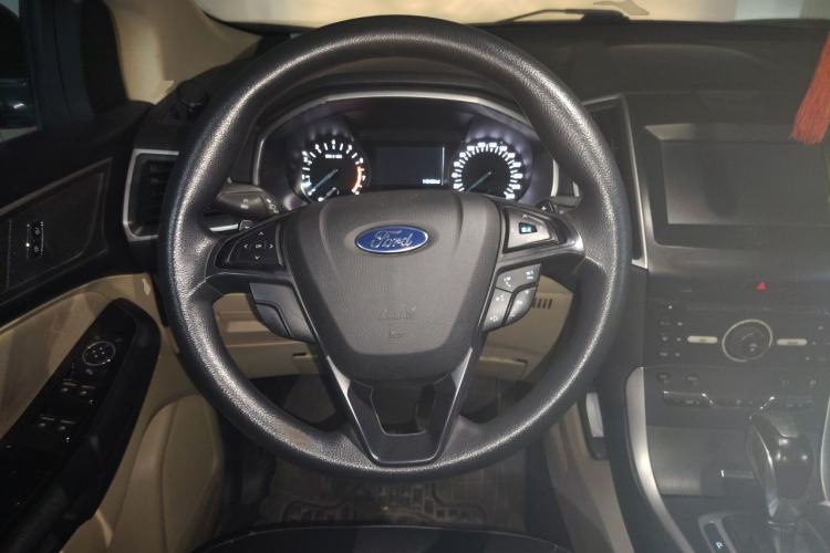 Used Ford Edge 2015 2.0T GTDi Two-Wheel-Drive Elite Edition Steering Wheel