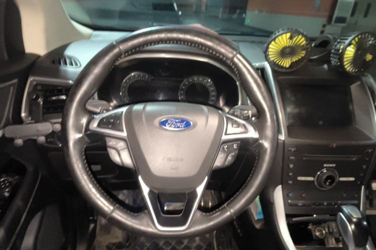 Used Ford Edge 2015 2.0T GTDi Four-Wheel Drive Prestige Model Steering Wheel
