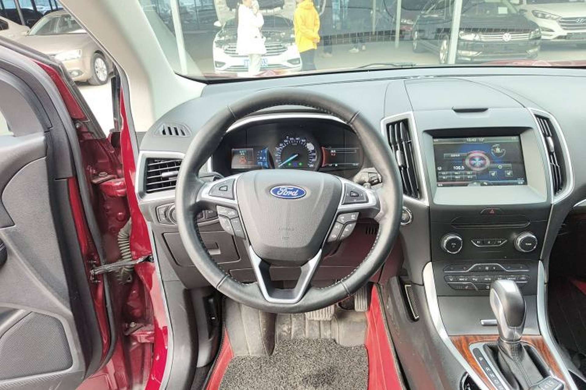 Used Ford Edge 2015 2.0T GTDi Two-Wheel-Drive High-Line Version Steering Wheel