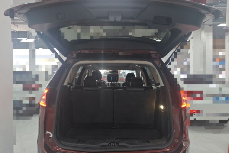 Used Ford Edge 2015 2.0T GTDi Four-Wheel Drive Prestige Model Trunk