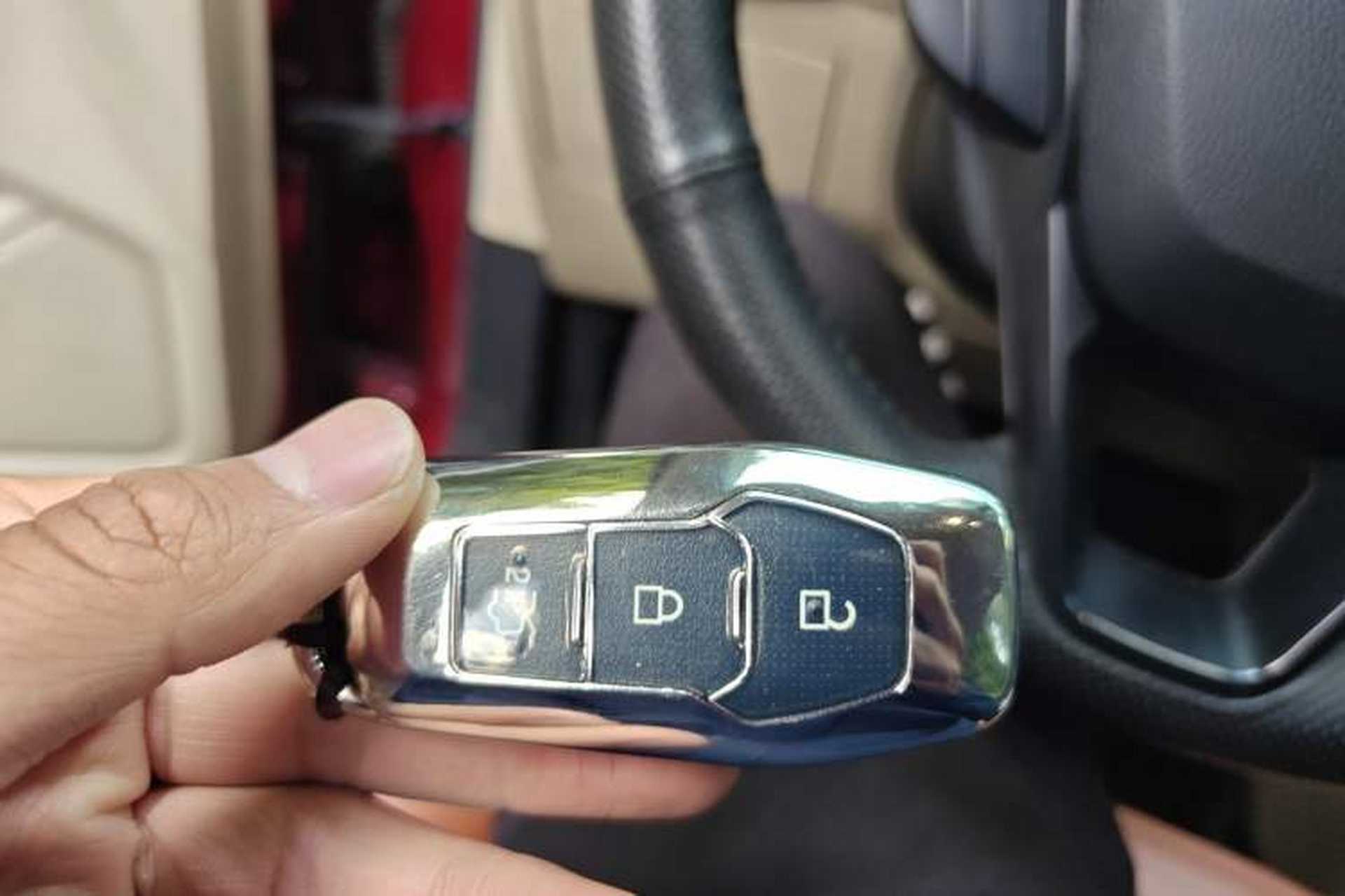 Used Ford Edge 2015 2.0T GTDi Two-Wheel-Drive Elite Edition Vehicle Key