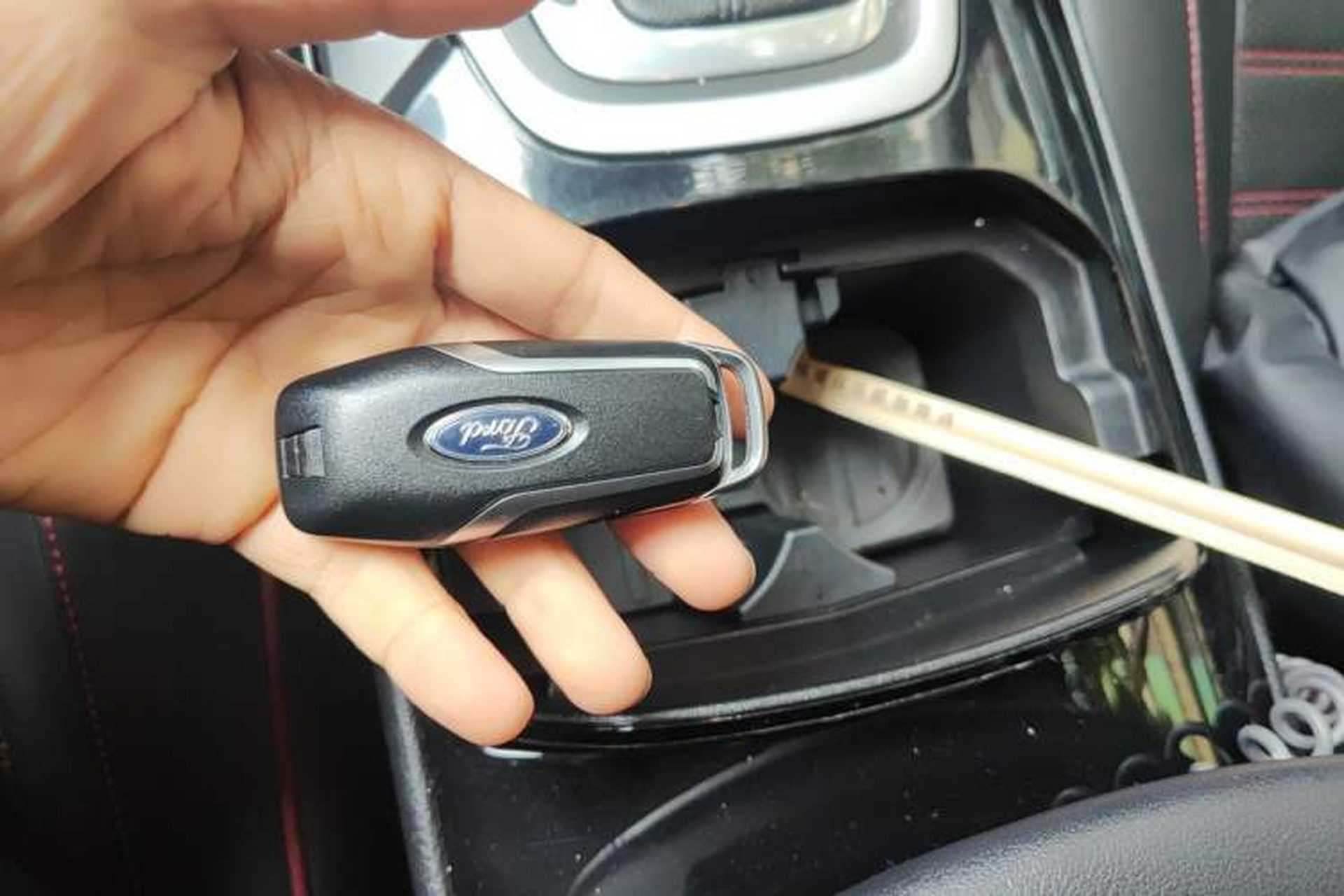 Used Ford Edge 2015 2.0T GTDi Two-Wheel-Drive High-Line Version Vehicle Key