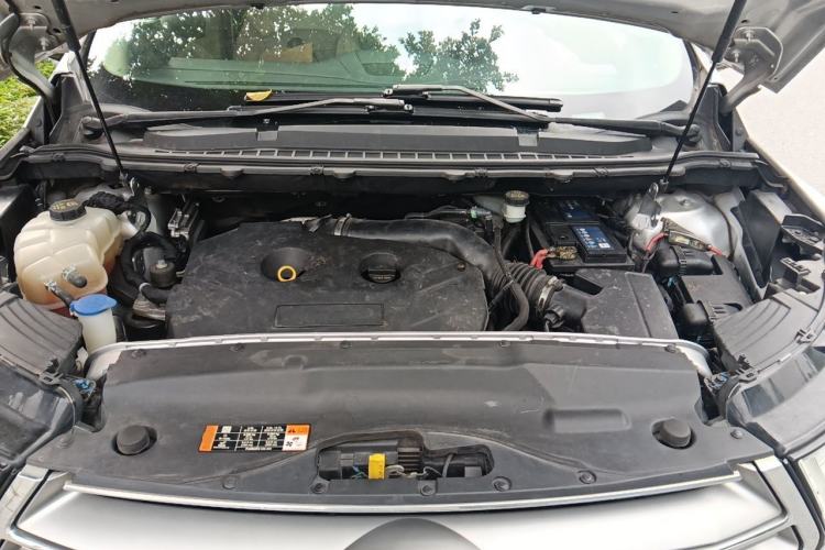 Used Ford Edge 2015 2.0T GTDi Two-Wheel-Drive Elite Edition Engine Bay