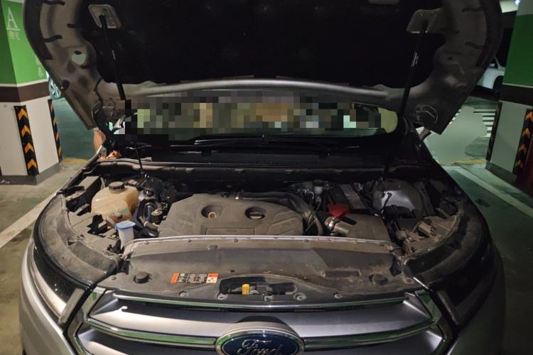 Used Ford Edge 2015 2.0T GTDi 4x4 High-Grade Model Engine Bay
