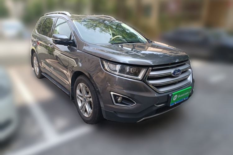 Used Ford Edge 2015 2.0T GTDi Two-Wheel-Drive High-Line Version Front Right 45 Deg
