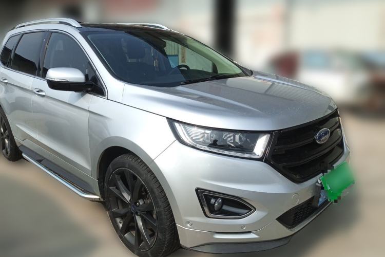 Used Ford Edge 2015 2.7T GTDi 4x4 Sporty 7-Seater Front Right 45 Deg