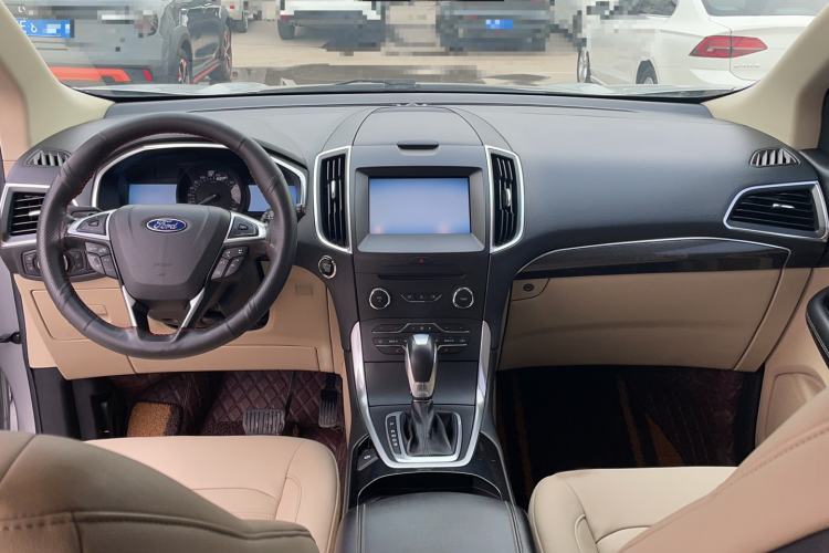 Used Ford Edge 2015 2.0T GTDi 4x4 High-Grade Model Interior 3