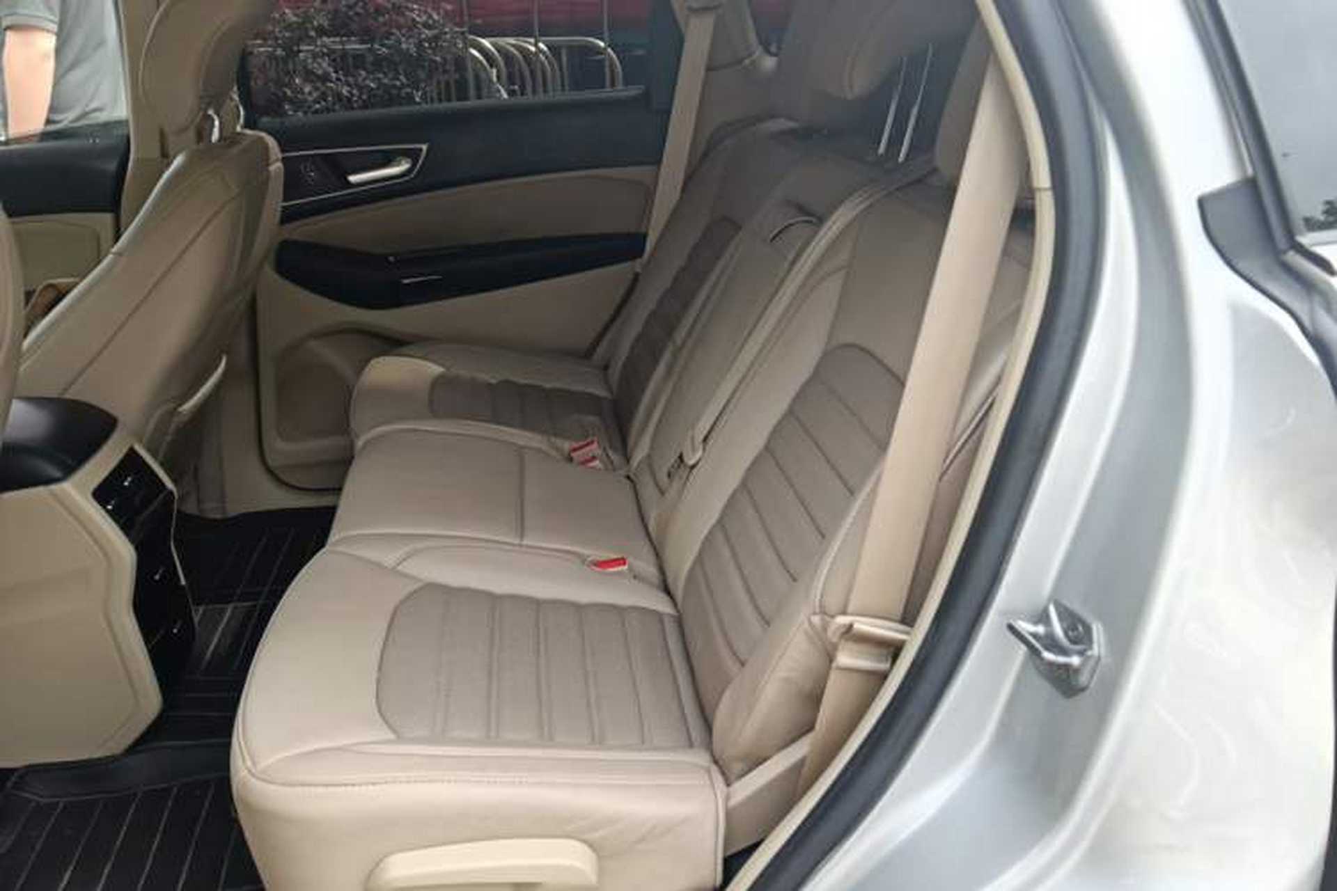Used Ford Edge 2015 2.0T GTDi Two-Wheel-Drive Elite Edition Left Rear Seat