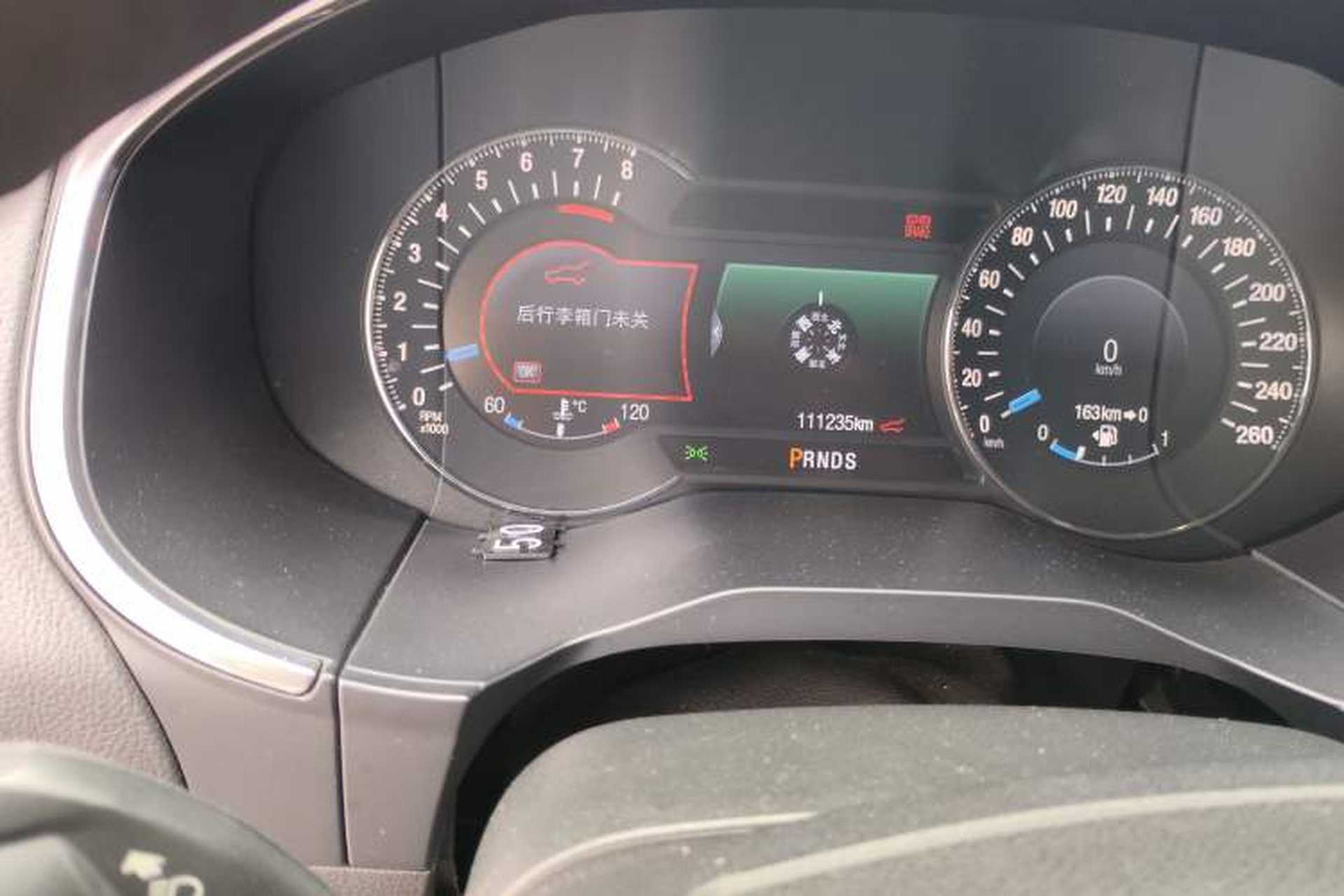 Used Ford Edge 2015 2.0T GTDi Four-Wheel Drive Prestige Model Odometer Close Up