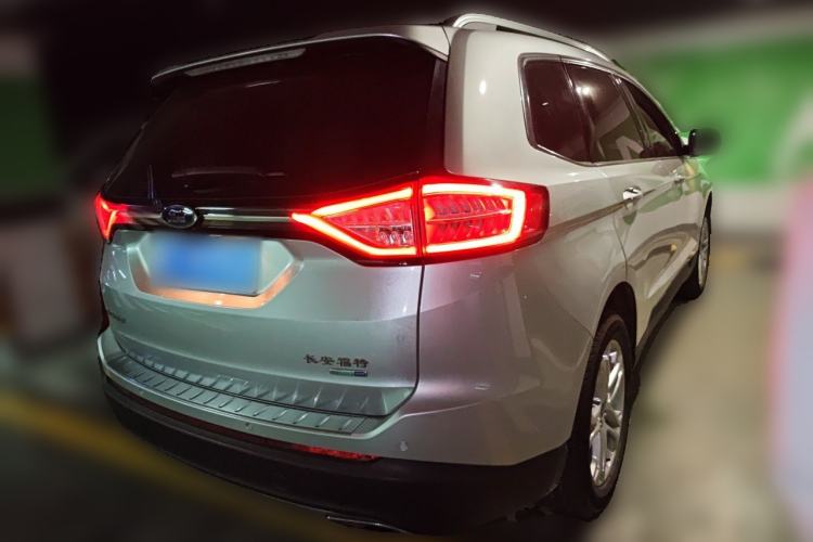 Used Ford Edge 2015 2.0T GTDi 4x4 High-Grade Model Rear Right 45 Deg