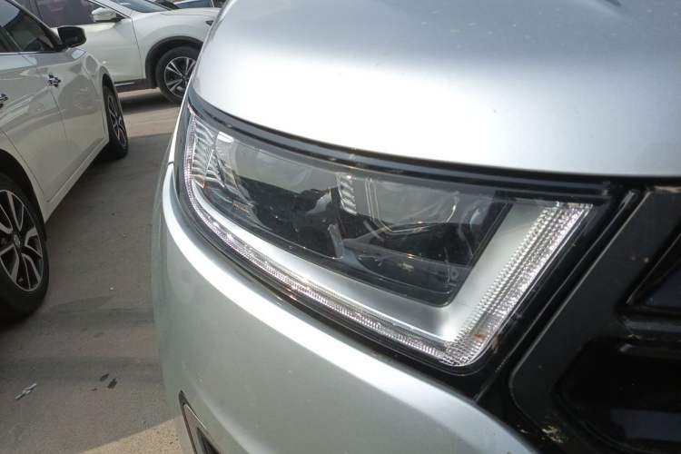 Used Ford Edge 2015 2.7T GTDi 4x4 Sporty 7-Seater Right Front Headlight