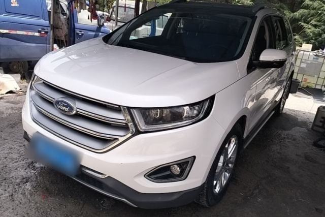 Used Ford Edge 2015 2.0T GTDi Two-Wheel-Drive High-Line Version