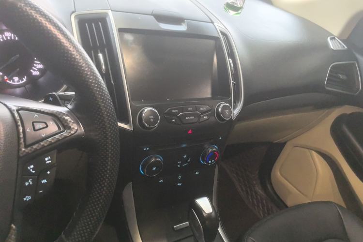 Used Ford Edge 2015 2.0T GTDi Two-Wheel-Drive Elite Edition Audio And AC Panel