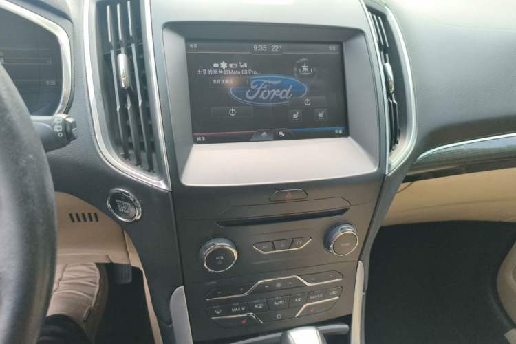 Used Ford Edge 2015 2.0T GTDi Two-Wheel-Drive High-Line Version Audio And AC Panel