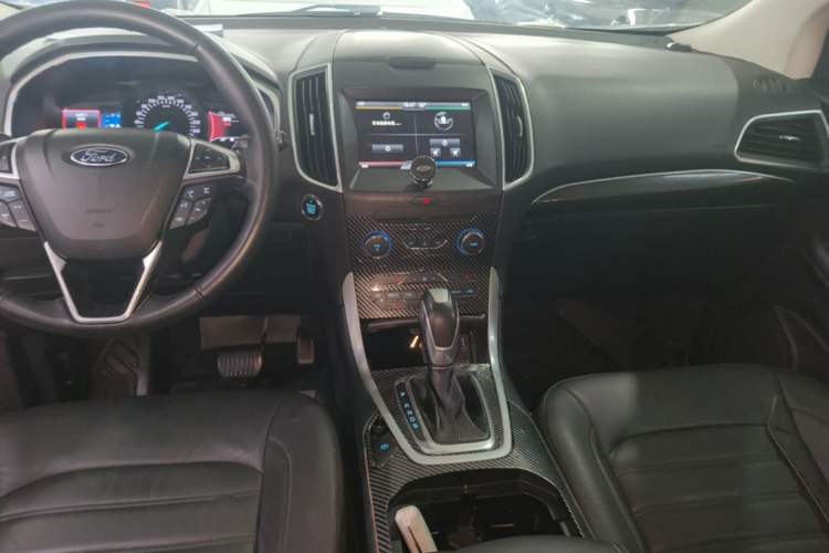 Used Ford Edge 2015 2.0T GTDi Two-Wheel-Drive High-Line Version Audio And AC Panel