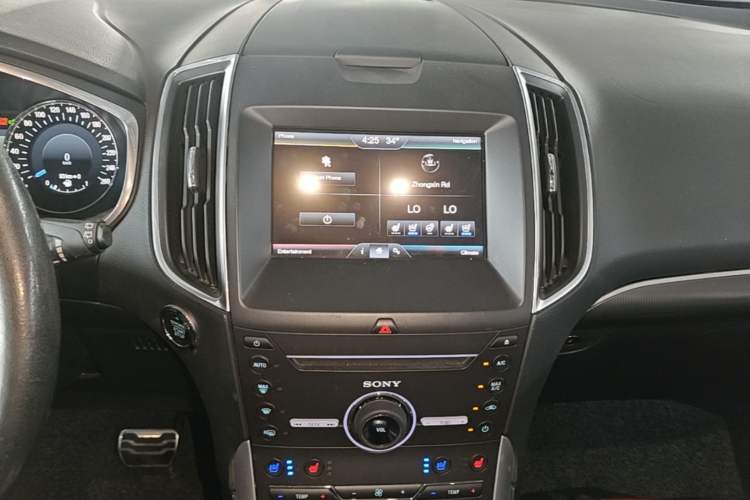 Used Ford Edge 2015 2.0T GTDi Four-Wheel Drive Prestige Model Audio And AC Panel