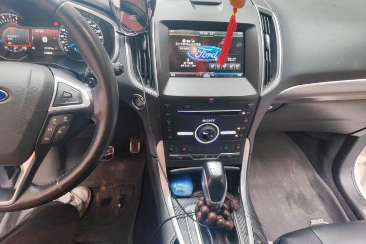 Used Ford Edge 2015 2.0T GTDi Four-Wheel Drive Prestige Model Audio And AC Panel