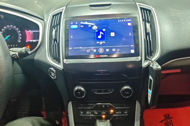 Used Ford Edge 2015 2.0T GTDi Two-Wheel-Drive High-Line Version Audio And AC Panel