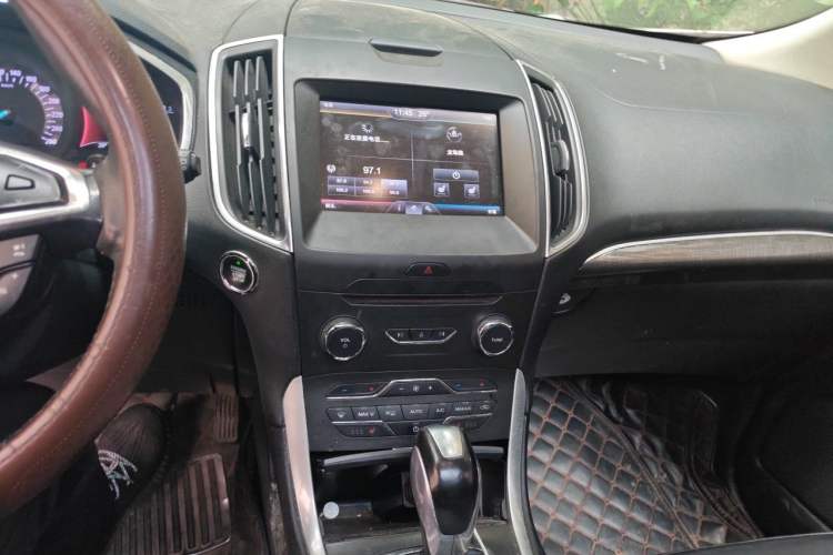 Used Ford Edge 2015 2.0T GTDi 4x4 High-Grade Model Audio And AC Panel